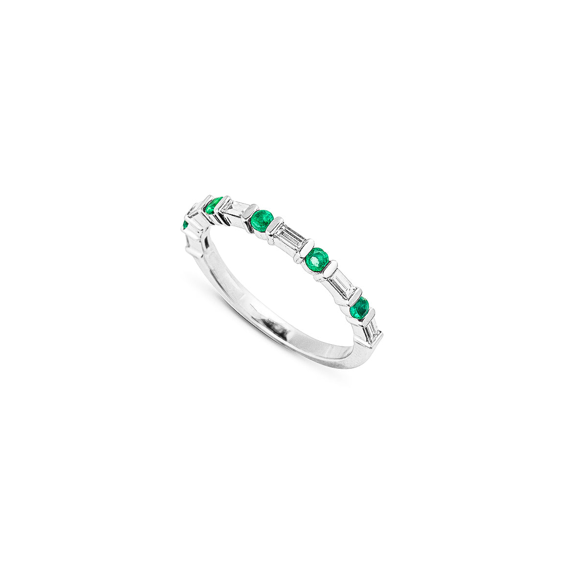 Emerald and baguette diamonds ring