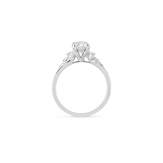 18K white Gold Round cut diamond ring
