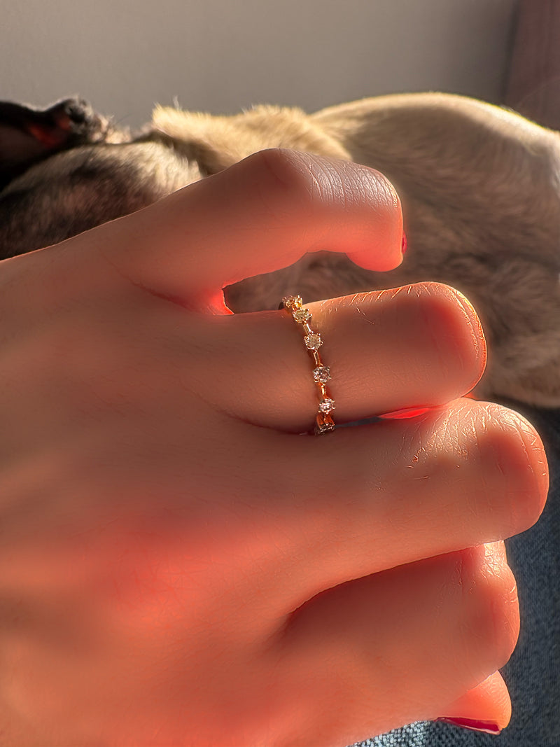 Diamond Distance Ring