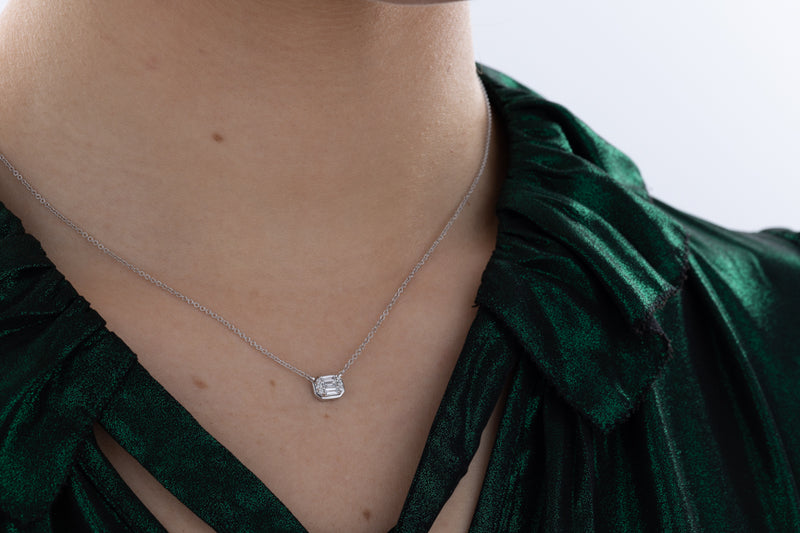 Baguette and round diamonds necklace