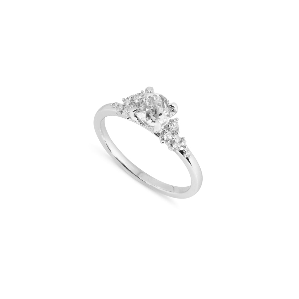 18K white Gold Round cut diamond ring