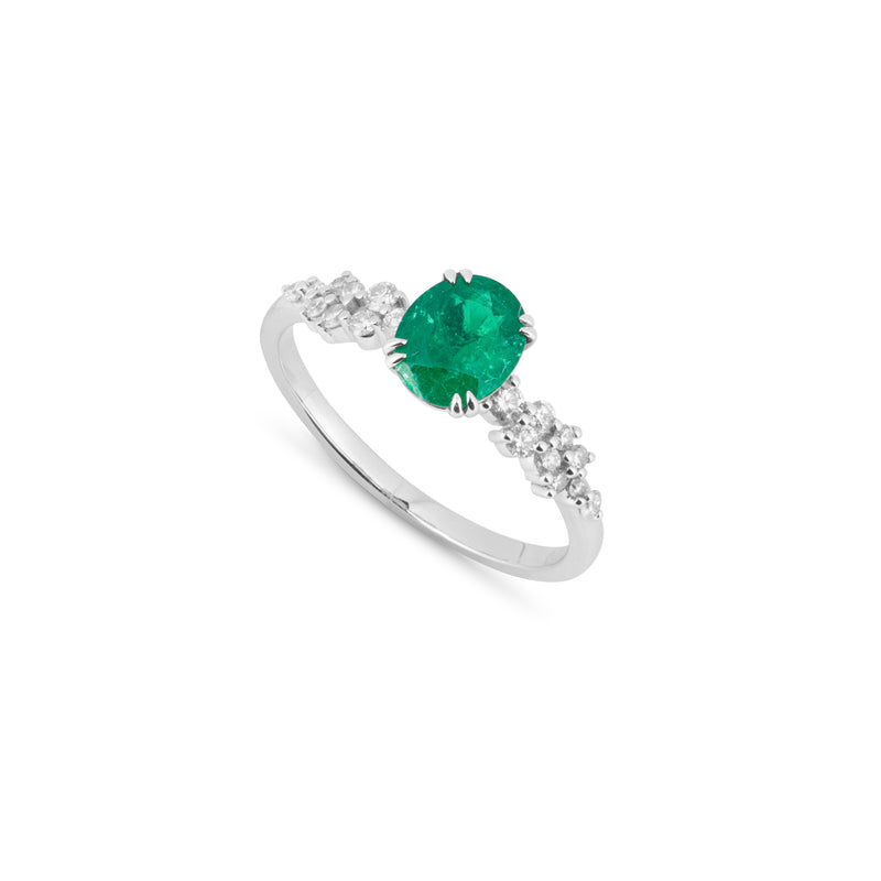 Oval Emerald and cluster diamond ring in 18K white gold